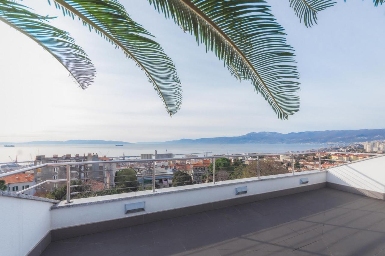 Penthouse Belvedere City View With Private Parking Rijeka Exterior foto