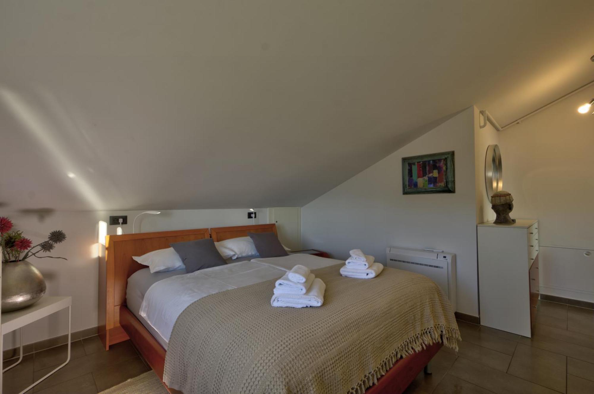 Penthouse Belvedere City View With Private Parking Rijeka Exterior foto
